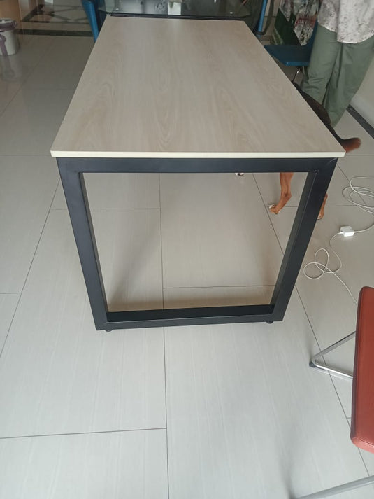 Office Table/ Simple Office Table